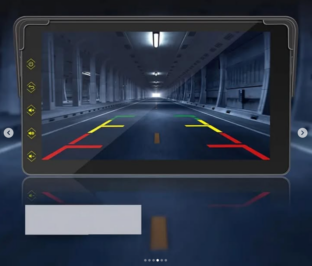 7-inch CarPlay screen with rear camera