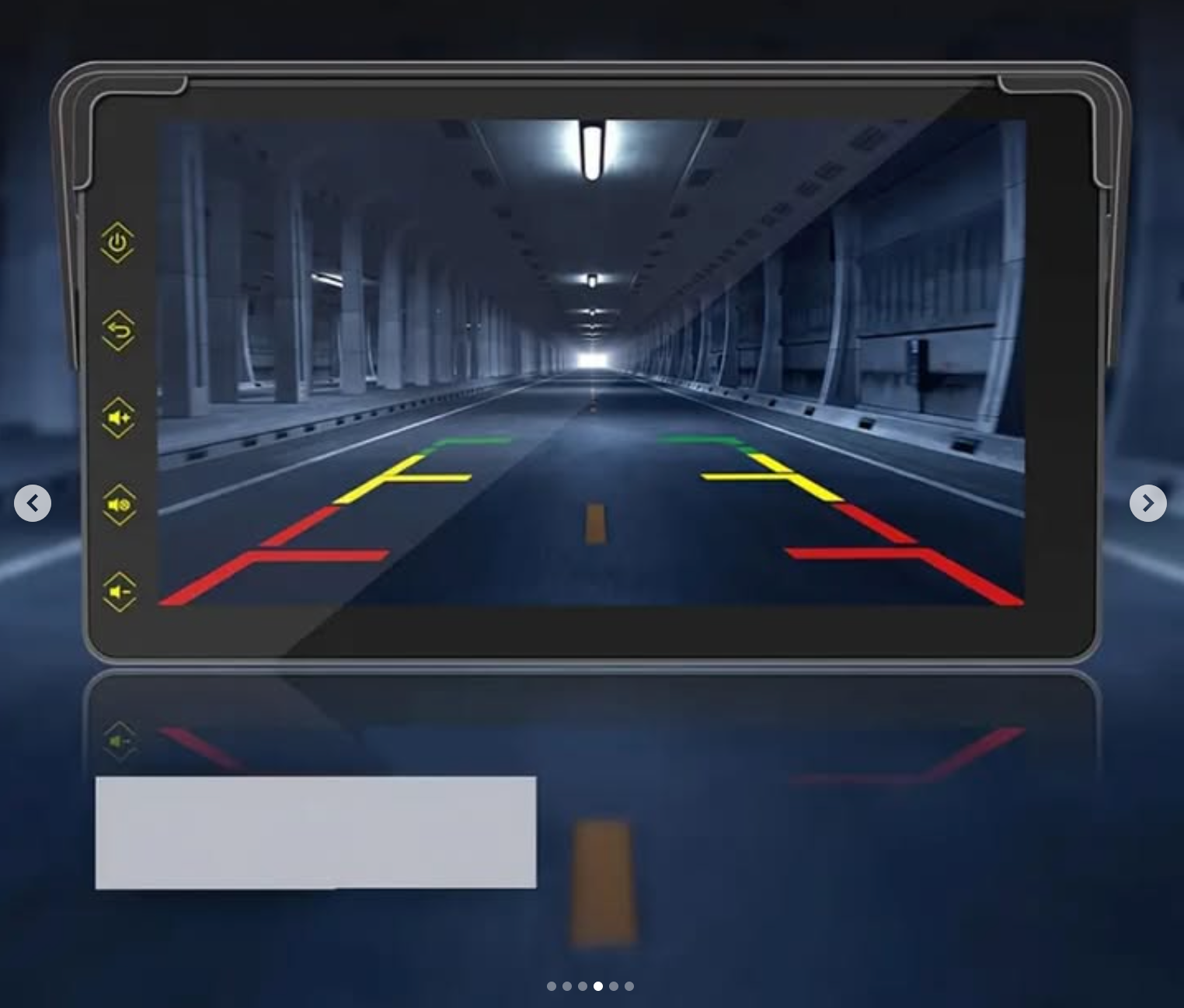 7-inch CarPlay screen with rear camera