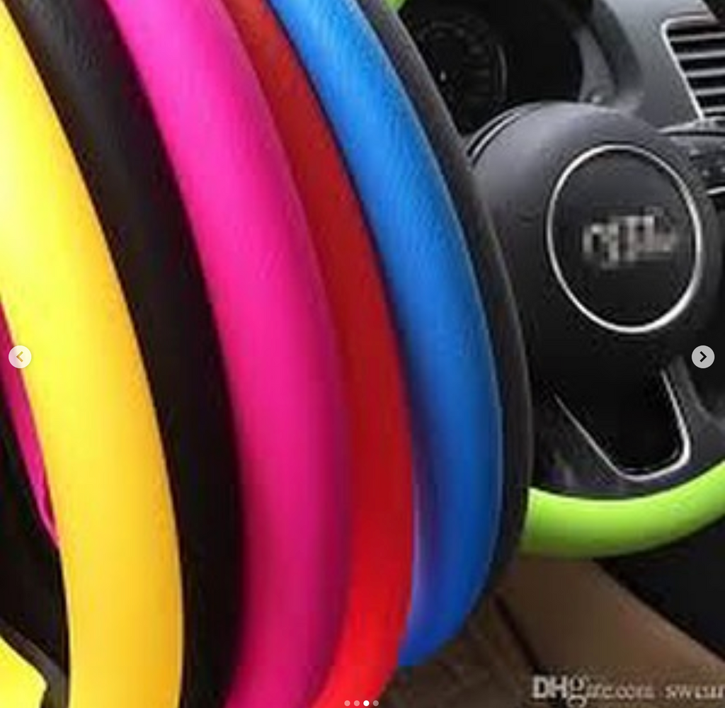 Silicone cover for all cars. Available in all colors: black, red, yellow, pink, beige, and gray.